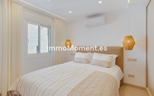 Resale - Townhouse - Marbella - Altos de los Monteros