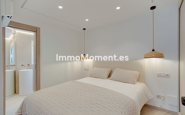 Resale - Townhouse - Marbella - Altos de los Monteros