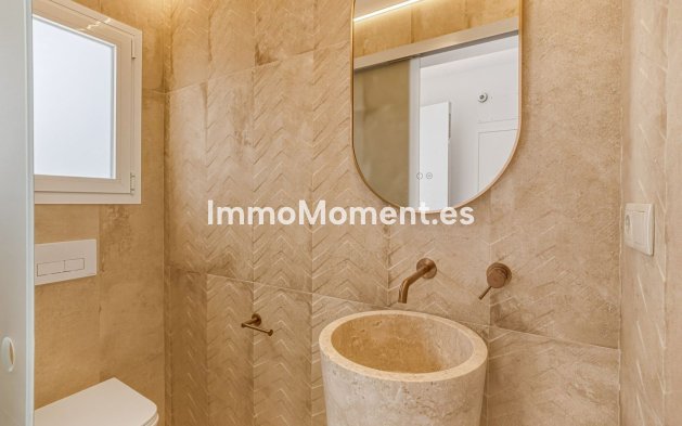 Resale - Townhouse - Marbella - Altos de los Monteros