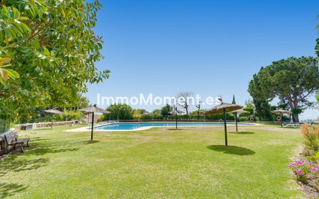 Resale - Townhouse - Marbella - Altos de los Monteros