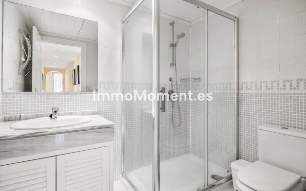 Resale - Apartment - Benahavís - Los Arqueros