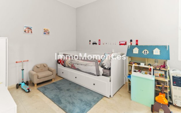 Reventa - Villa independiente - Estepona  - Estepona Centro