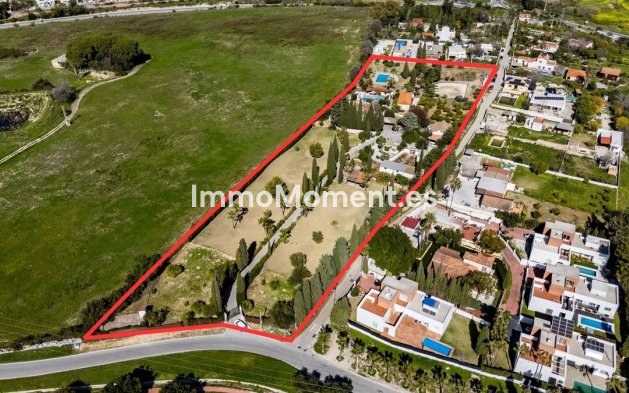 Resale - Detached villa - Inland  - Alhaurín de la Torre