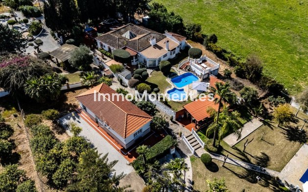 Resale - Detached villa - Inland  - Alhaurín de la Torre