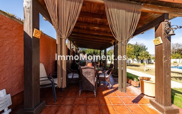 Resale - Detached villa - Inland  - Alhaurín de la Torre