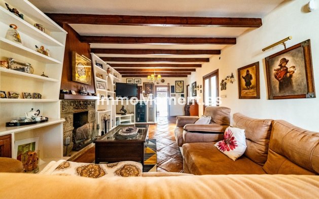 Resale - Detached villa - Inland  - Alhaurín de la Torre