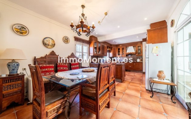 Resale - Detached villa - Inland  - Alhaurín de la Torre