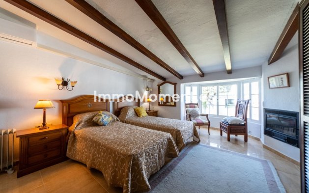 Resale - Detached villa - Inland  - Alhaurín de la Torre