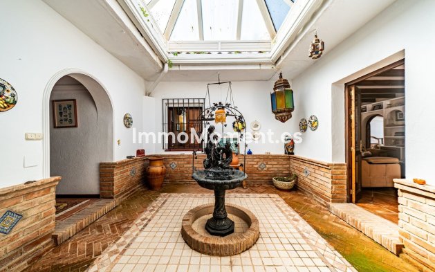 Resale - Detached villa - Inland  - Alhaurín de la Torre