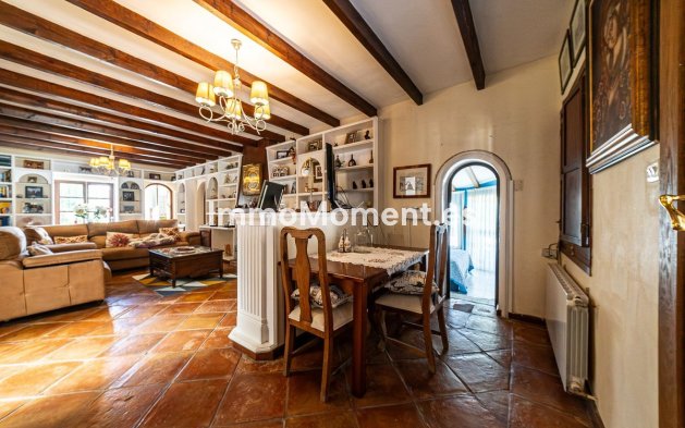 Resale - Detached villa - Inland  - Alhaurín de la Torre