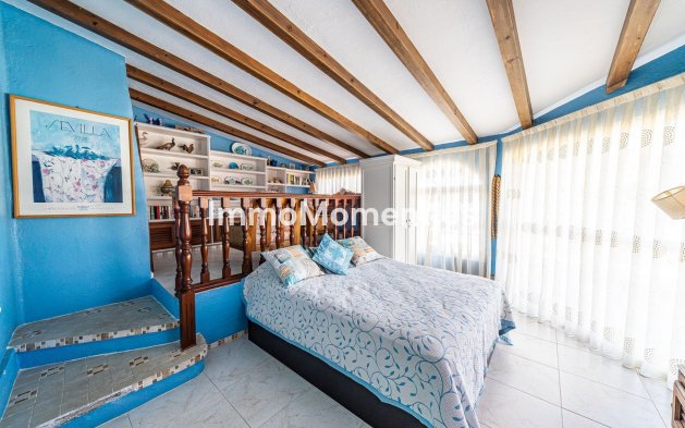 Resale - Detached villa - Inland  - Alhaurín de la Torre