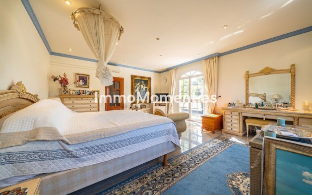 Resale - Detached villa - Inland  - Alhaurín de la Torre