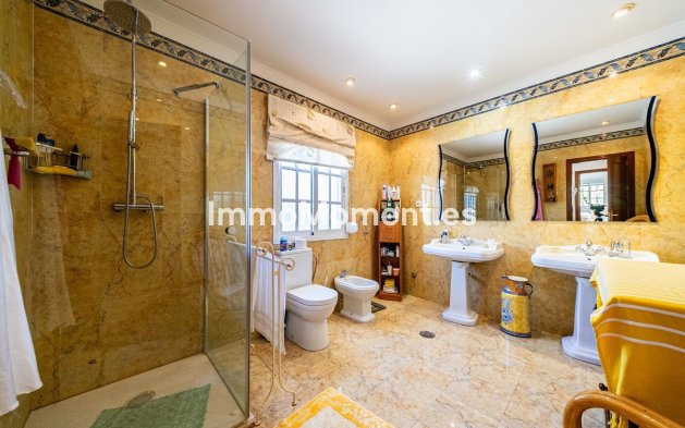 Resale - Detached villa - Inland  - Alhaurín de la Torre