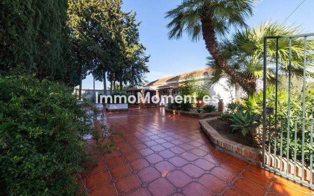 Resale - Detached villa - Inland  - Alhaurín de la Torre