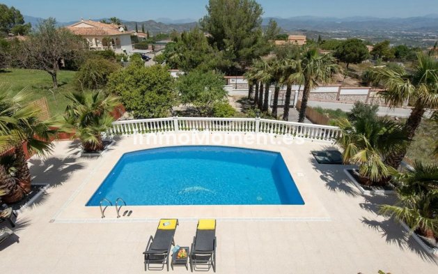 Resale - Detached villa - Inland  - Alhaurín de la Torre