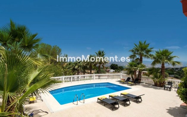 Resale - Detached villa - Inland  - Alhaurín de la Torre