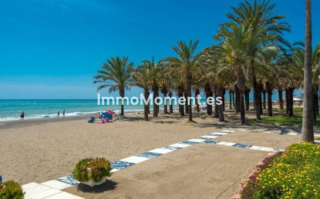Resale - Detached villa - Inland  - Alhaurín de la Torre