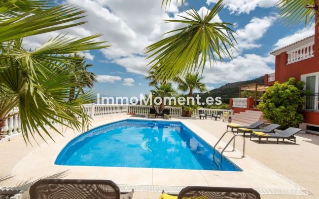 Resale - Detached villa - Inland  - Alhaurín de la Torre