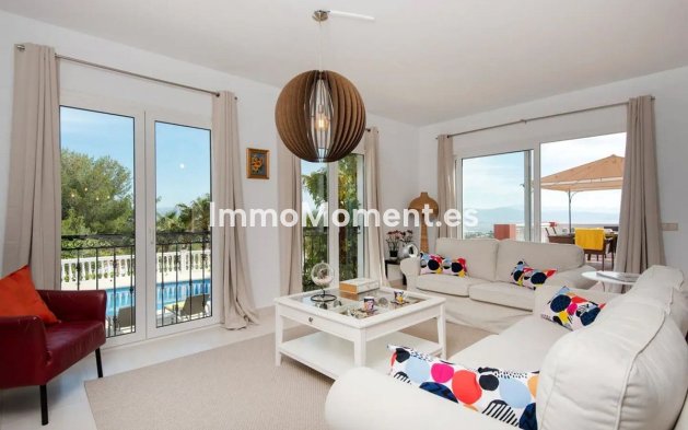 Resale - Detached villa - Inland  - Alhaurín de la Torre