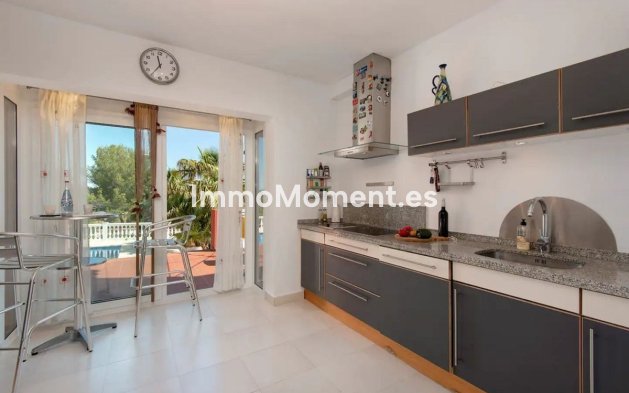 Resale - Detached villa - Inland  - Alhaurín de la Torre