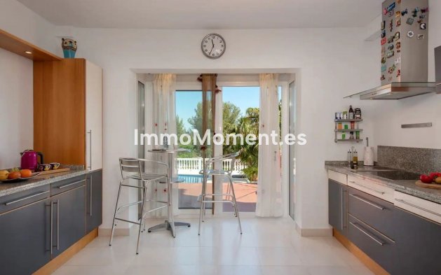 Resale - Detached villa - Inland  - Alhaurín de la Torre