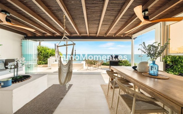 Reventa - Villa independiente - Estepona  - Estepona Centro