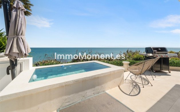 Reventa - Villa independiente - Estepona  - Estepona Centro