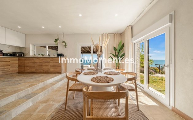 Reventa - Villa independiente - Estepona  - Estepona Centro