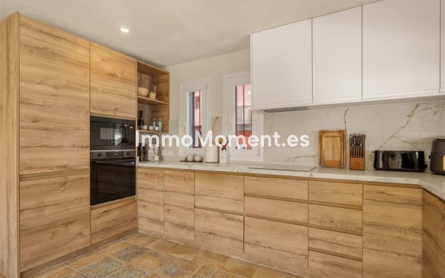 Reventa - Villa independiente - Estepona  - Estepona Centro