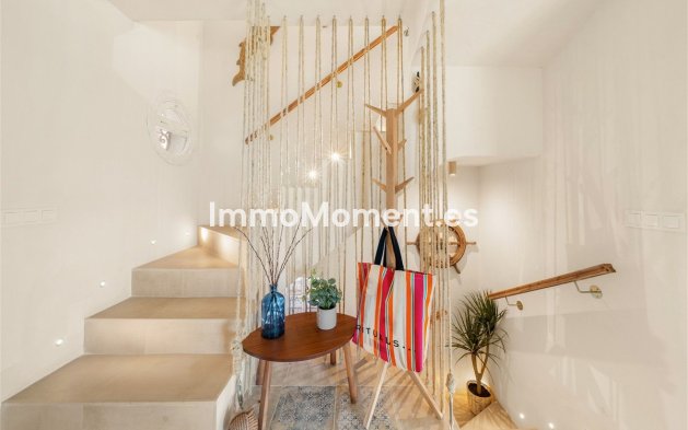 Reventa - Villa independiente - Estepona  - Estepona Centro
