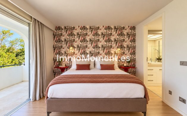 Resale - Townhouse - Marbella - Nueva Andalucía