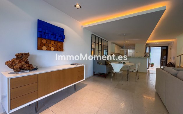 Resale - Townhouse - Marbella - Nueva Andalucía