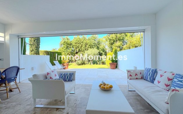 Resale - Townhouse - Marbella - Nueva Andalucía