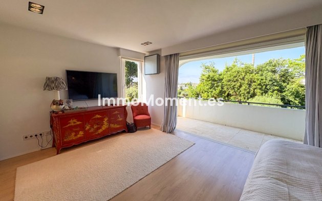 Resale - Townhouse - Marbella - Nueva Andalucía