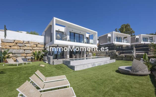 Reventa - Villa independiente - Estepona  - Valle Romano