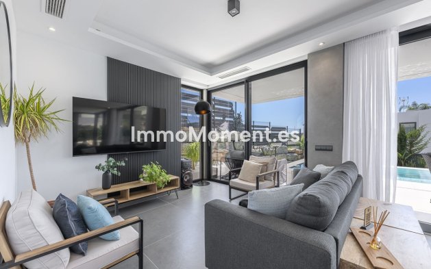 Reventa - Villa independiente - Estepona  - Valle Romano