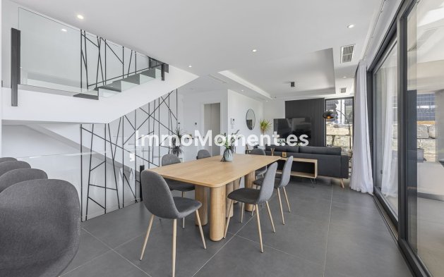 Reventa - Villa independiente - Estepona  - Valle Romano