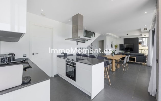 Reventa - Villa independiente - Estepona  - Valle Romano
