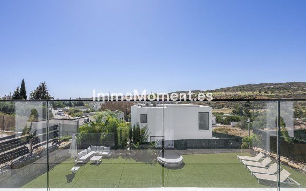 Reventa - Villa independiente - Estepona  - Valle Romano