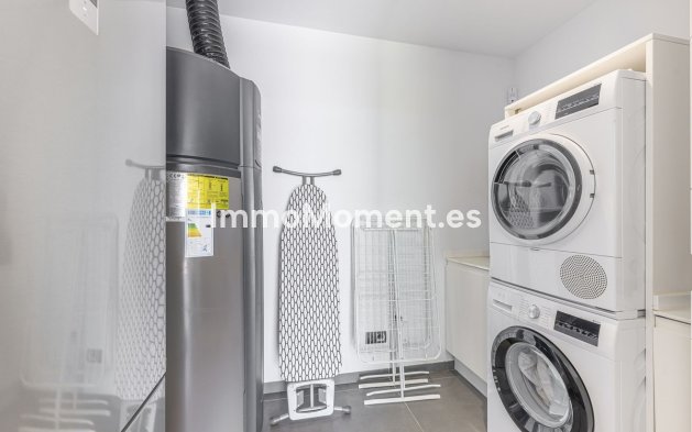 Reventa - Villa independiente - Estepona  - Valle Romano
