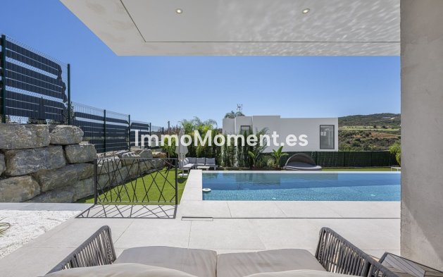 Reventa - Villa independiente - Estepona  - Valle Romano