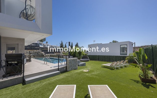 Reventa - Villa independiente - Estepona  - Valle Romano