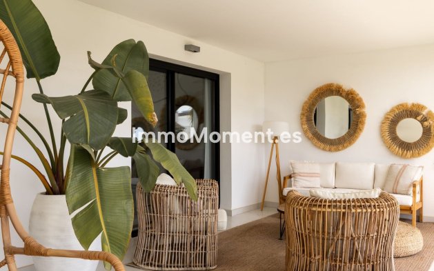 Revente - Appartement - Estepona  - Estepona Centro