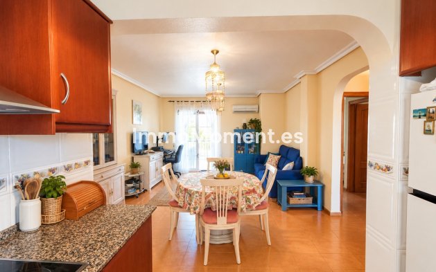 Resale - Apartment - Orihuela Costa - Cabo roig - La Zenia