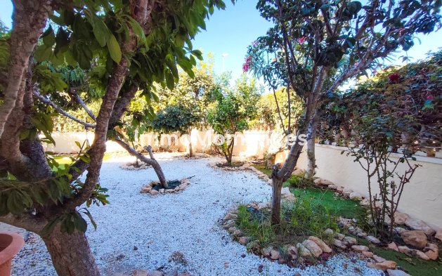 Resale - Apartment - Orihuela Costa - Cabo roig - La Zenia
