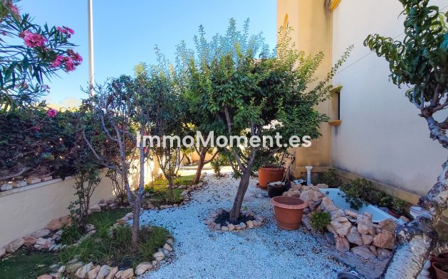 Resale - Apartment - Orihuela Costa - Cabo roig - La Zenia