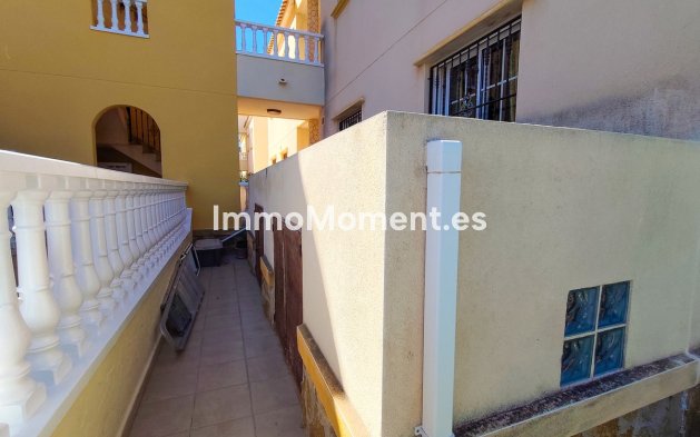 Resale - Apartment - Orihuela Costa - Cabo roig - La Zenia