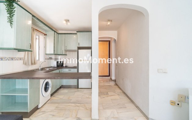 Resale - Apartment - Benalmadena - Benalmadena Centro