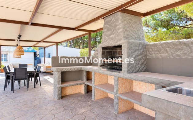 Resale - Detached villa - Inland  - Alhaurín de la Torre