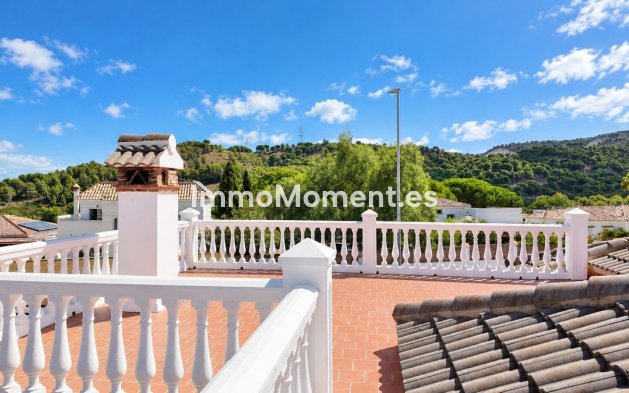 Resale - Detached villa - Inland  - Alhaurín de la Torre